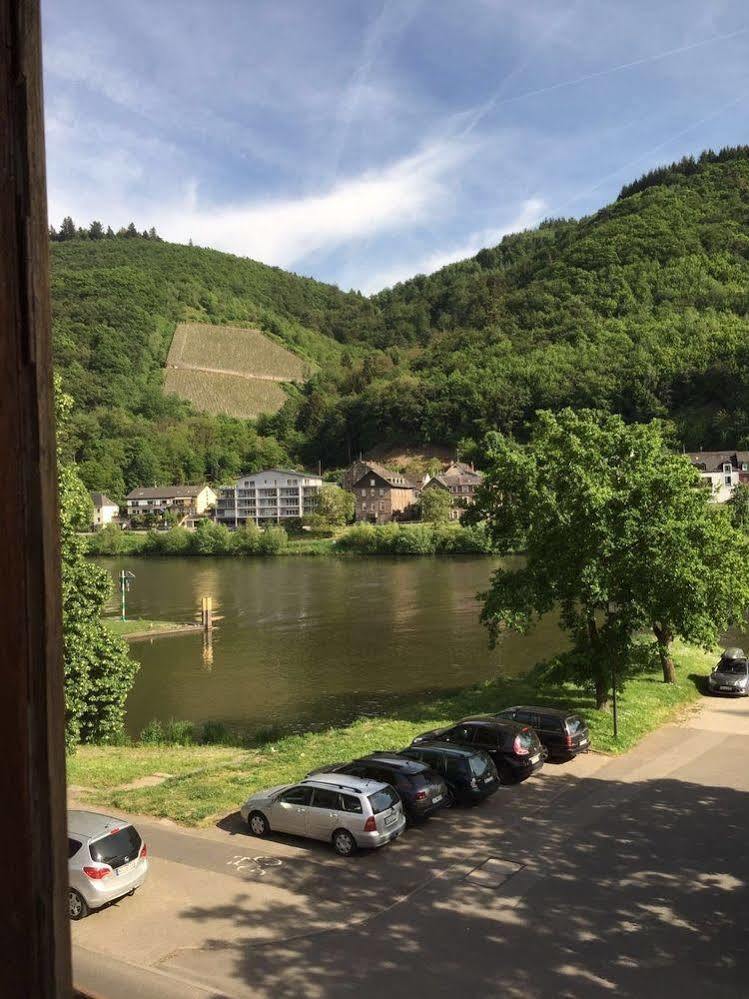 Die Quelle Bernkastel-Kues Esterno foto